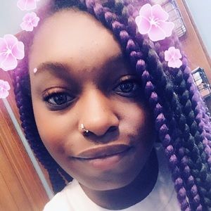 Meet your Posher, Angelique